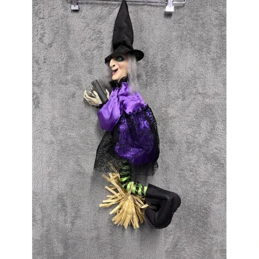 Sunstar Industries 2014 The Gothic Collection Animated Witch‎ Halloween Decor